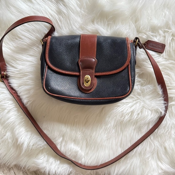Vintage Coach Sheridan Glenwood Black and Tan Shoulder Bag - Picture 1 of 15